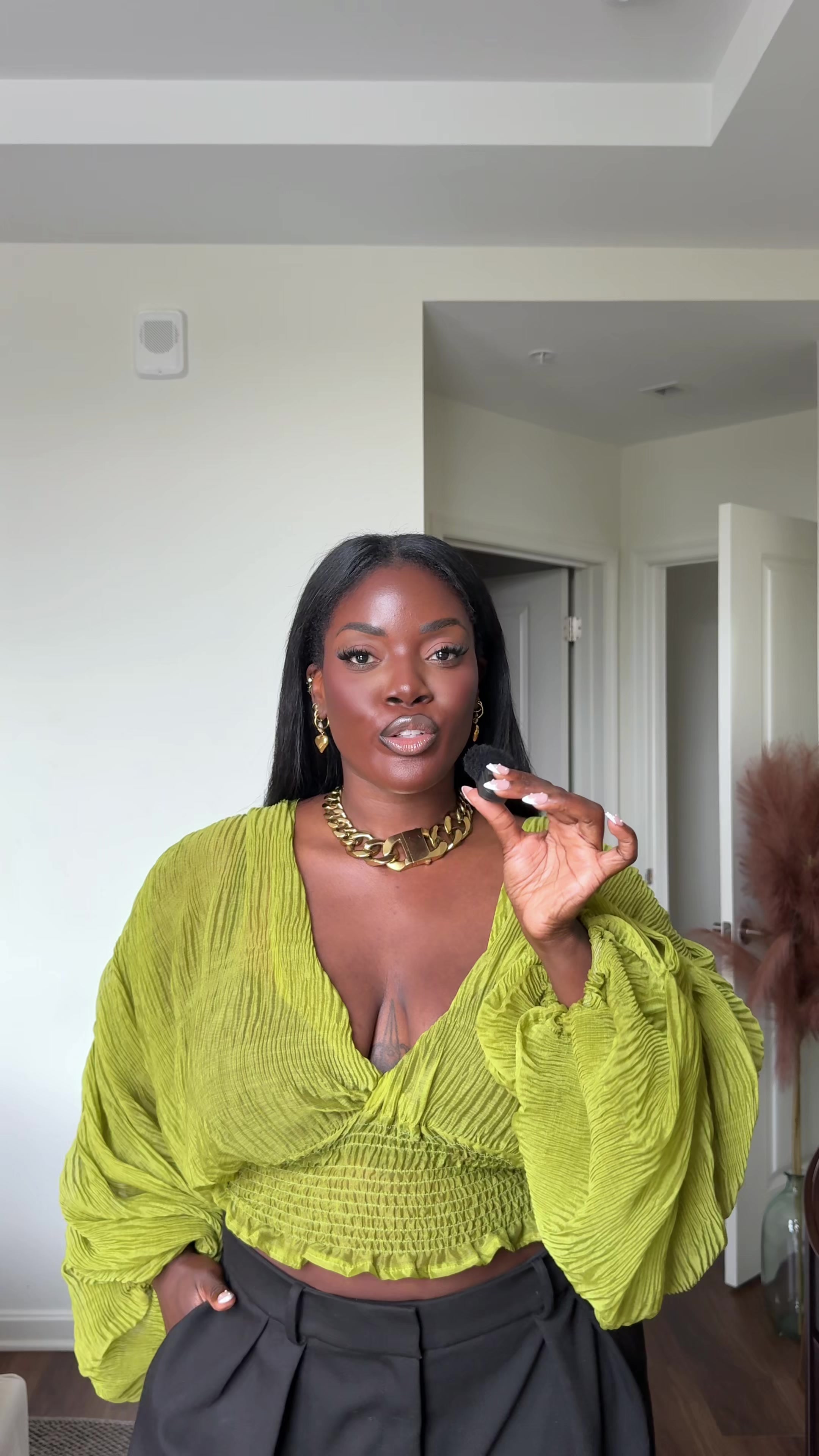 @Ayeyi