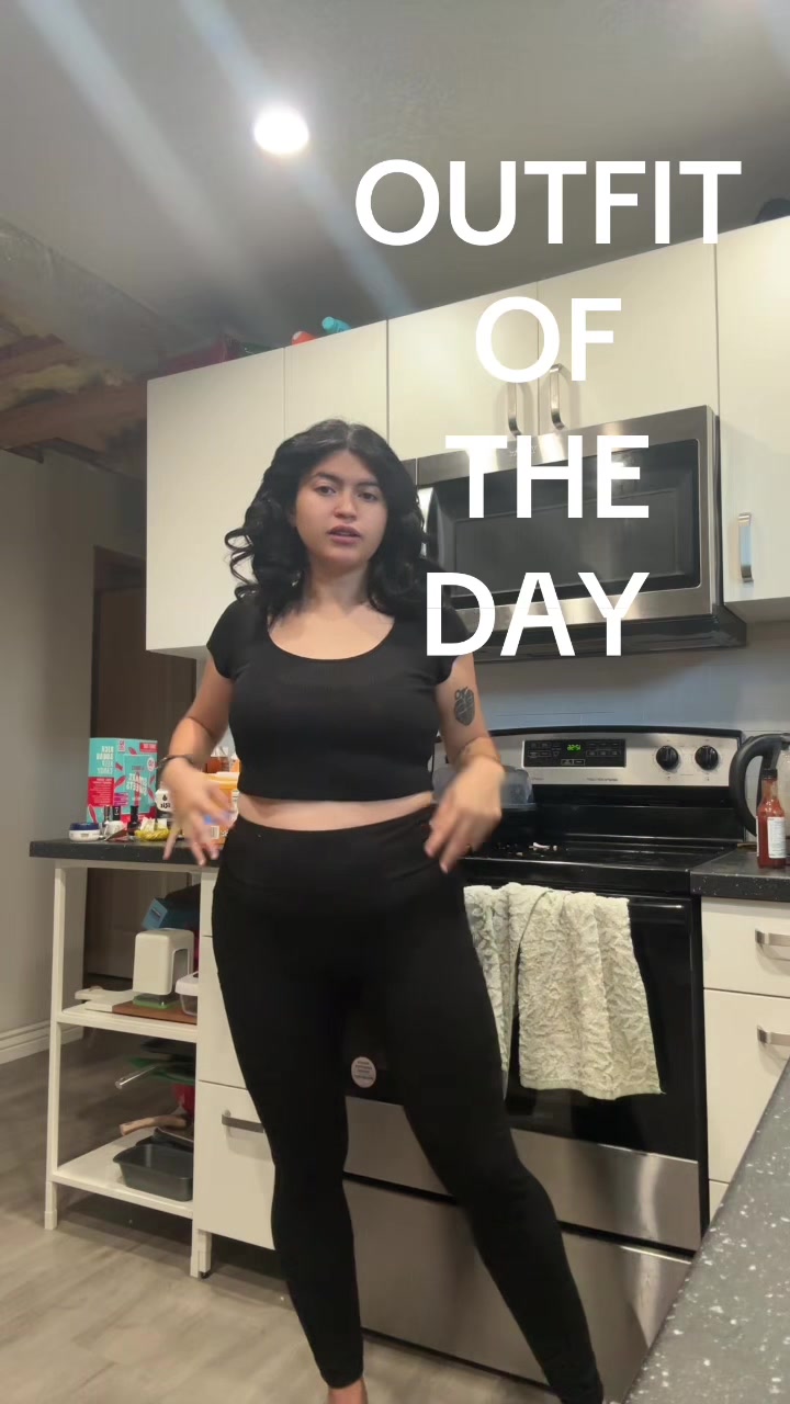 @jackie 🖤 🎱🩷