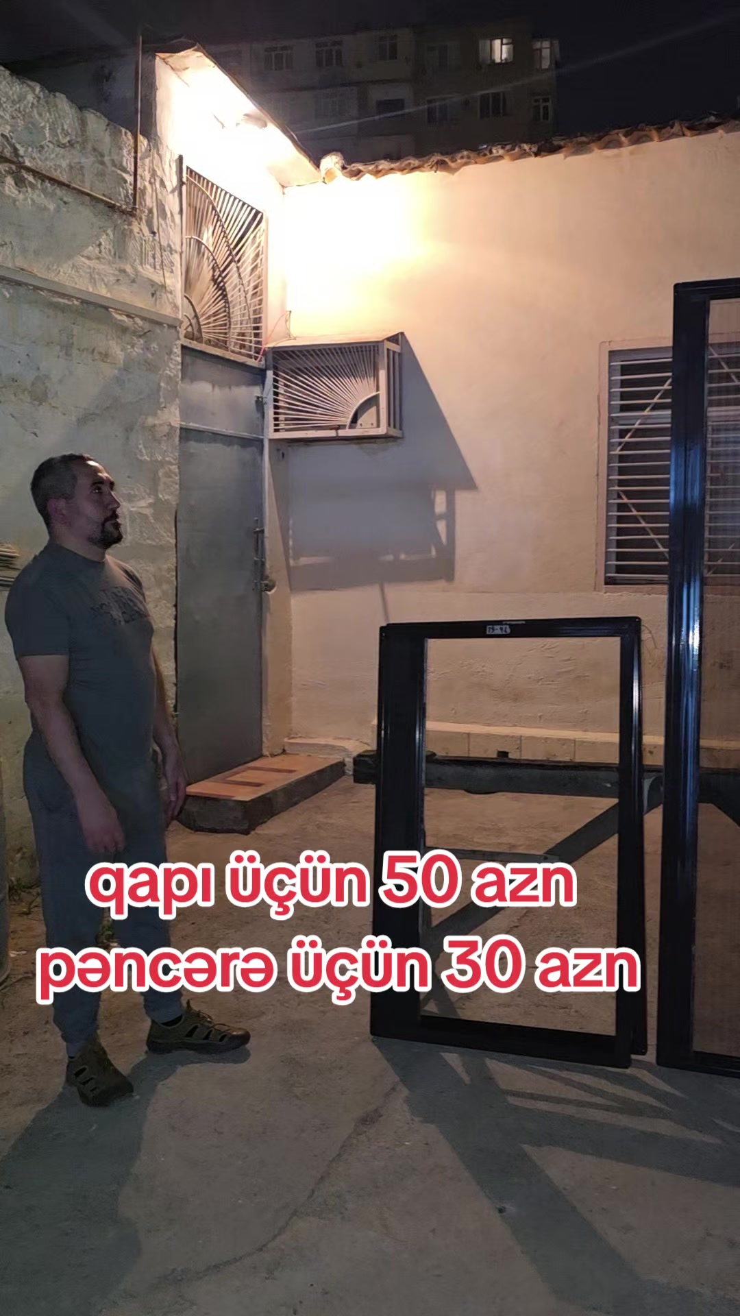 @Qapı satan oğlan