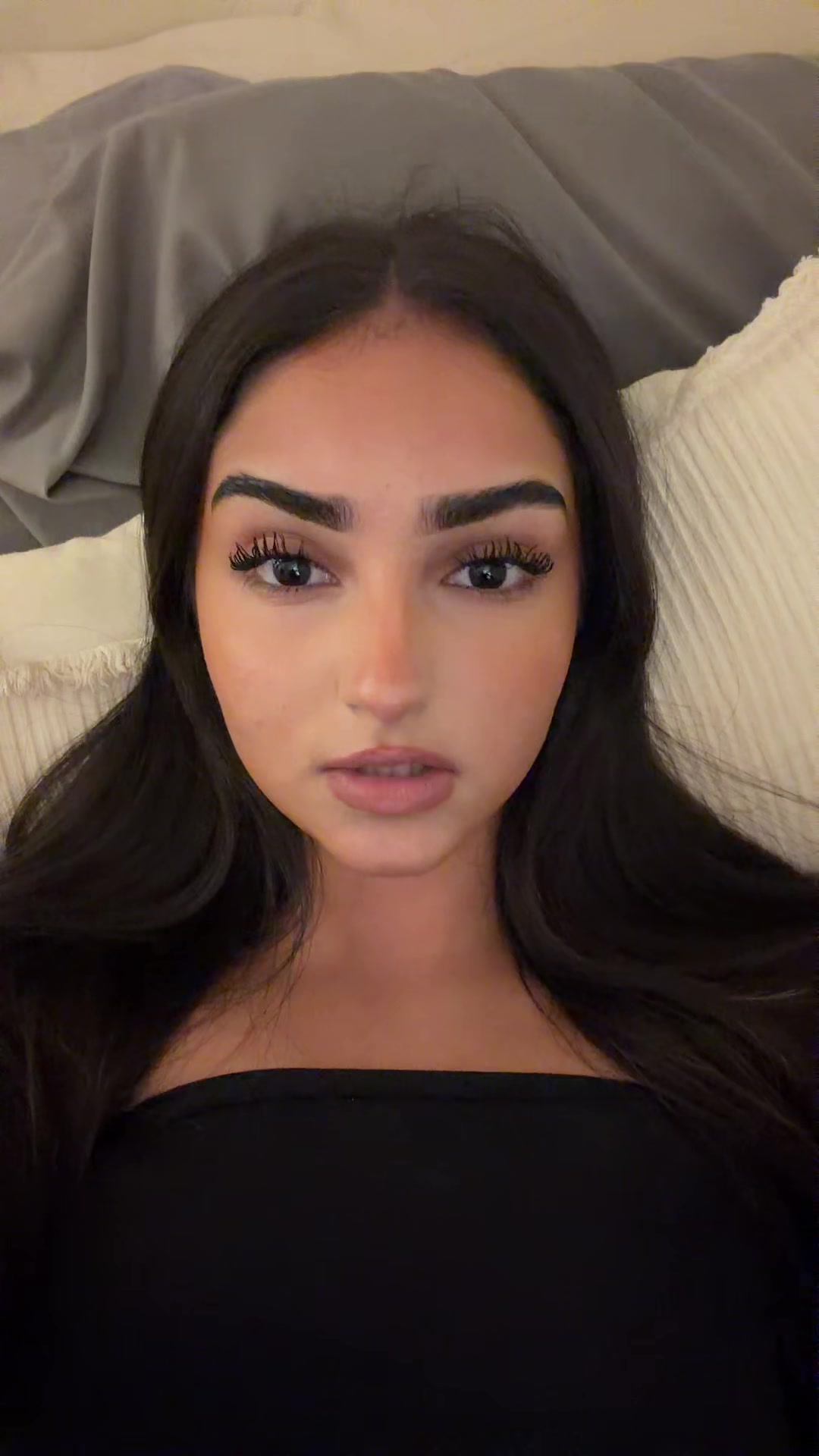 @️