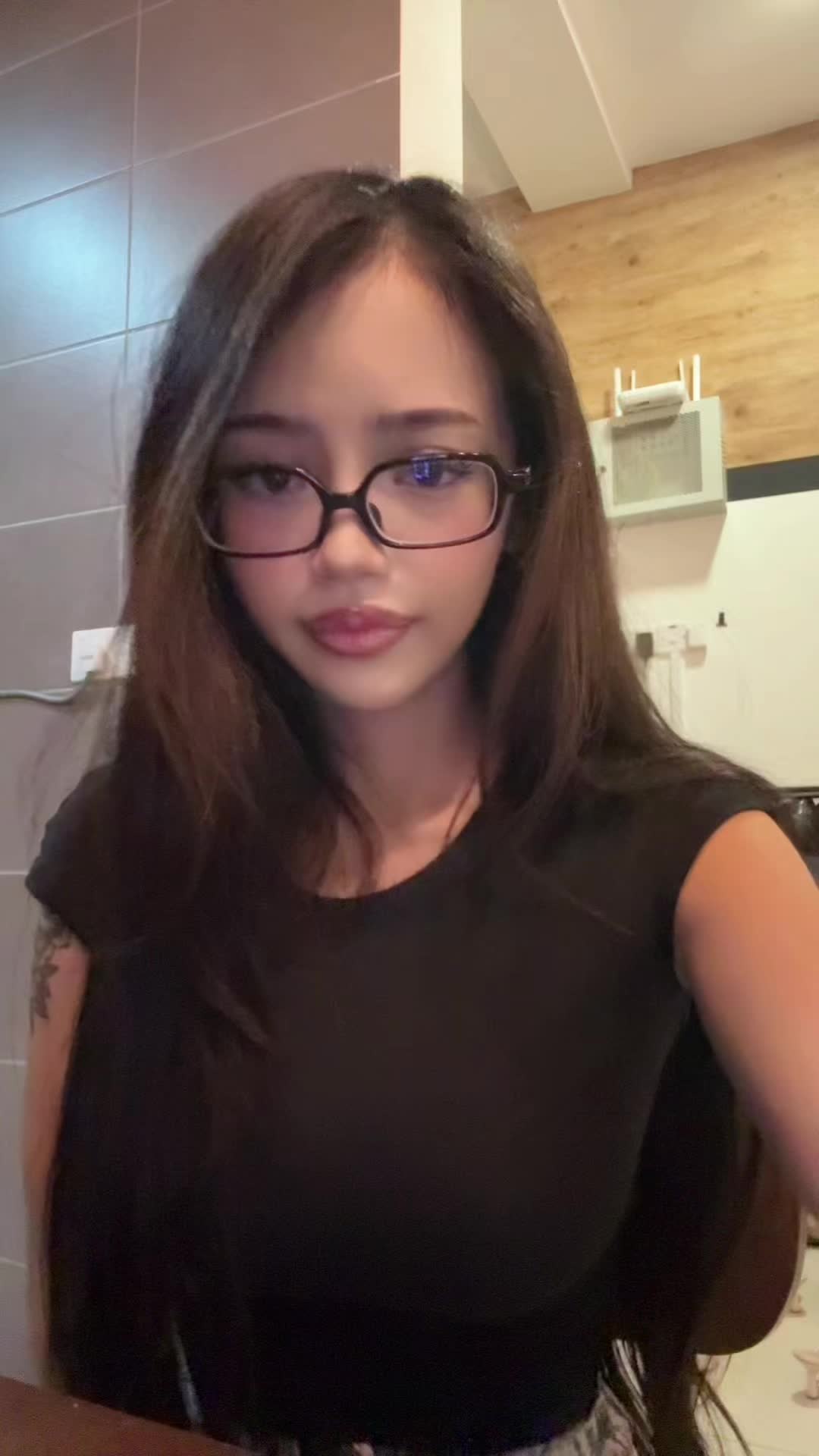 @Moonica🖤 154CM 🌙