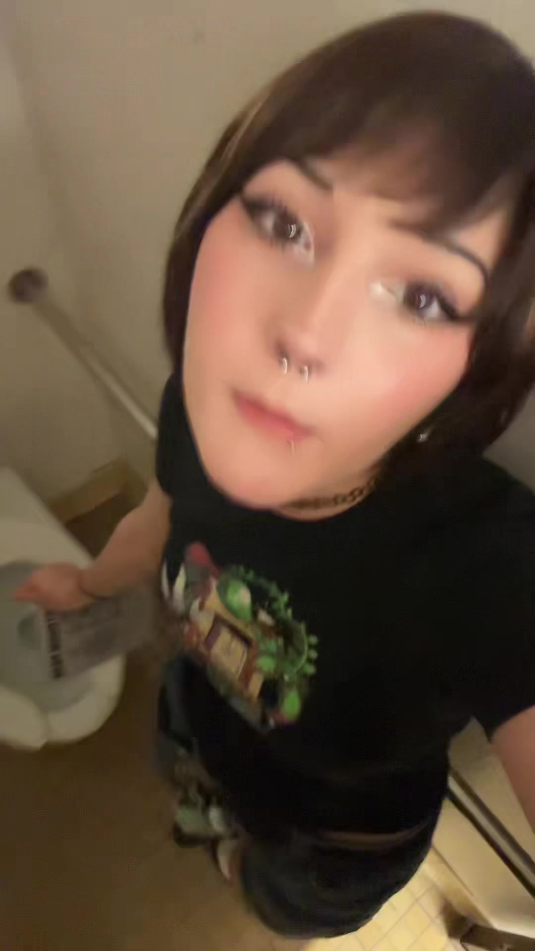@giganticpeacelover