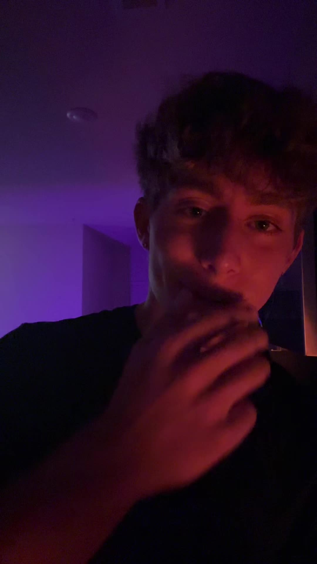 @Orulz