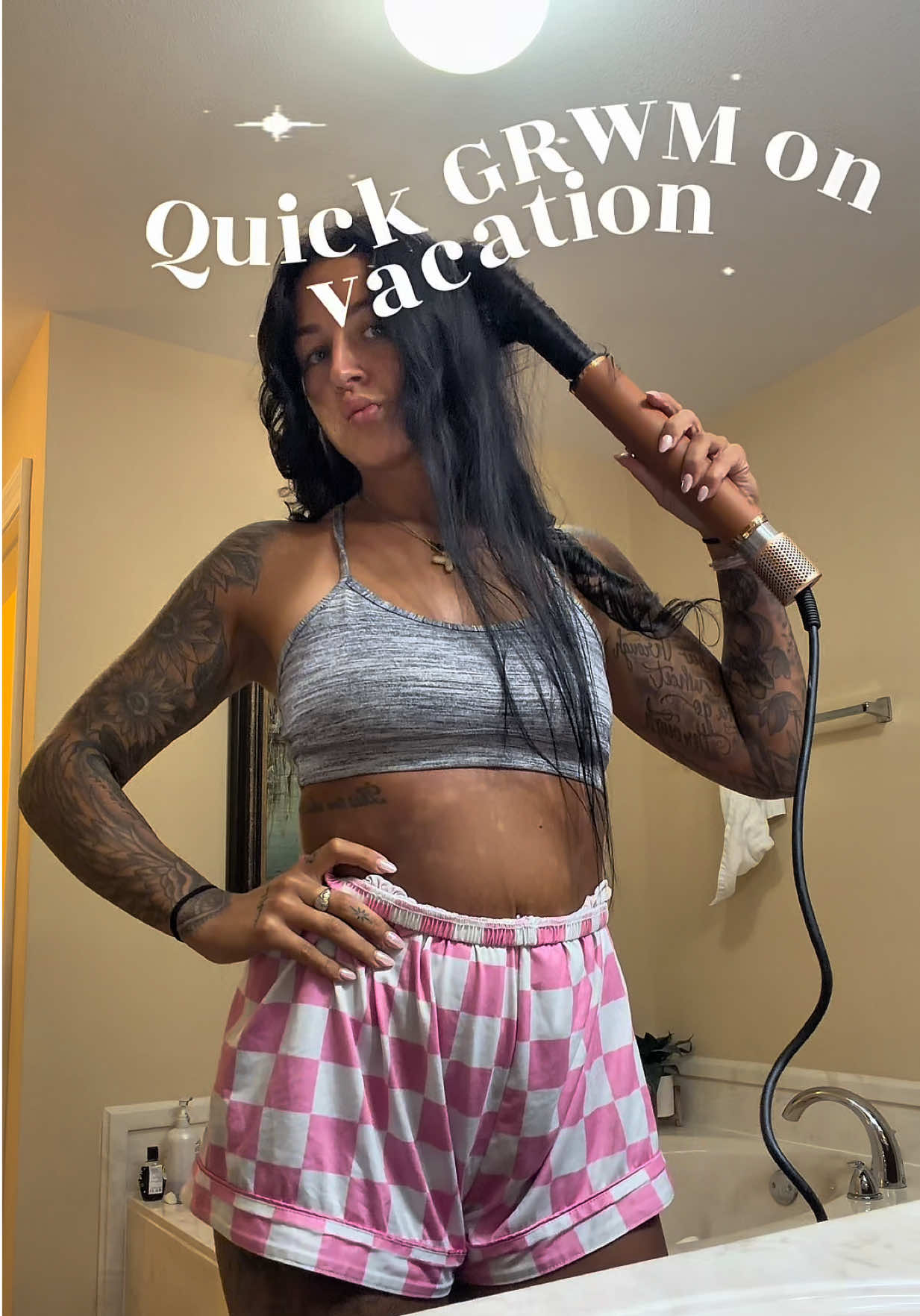 @๐๐๐ฅ๐๐๐ช๐ ๐ชฝ