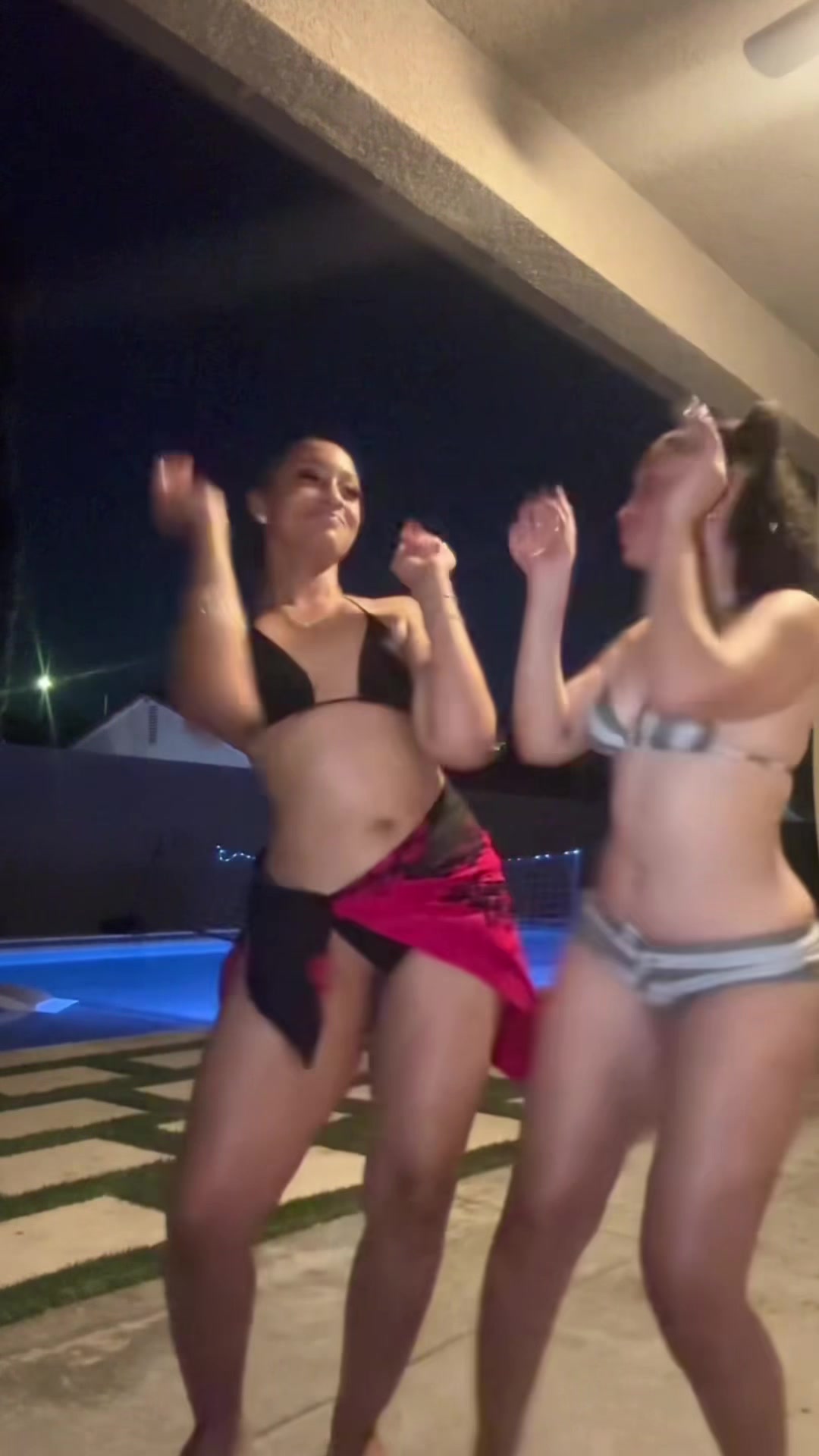 @aniamonaem