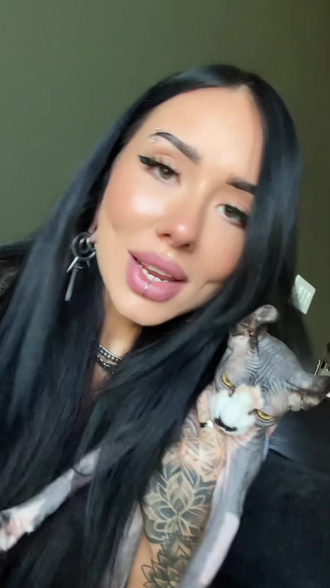 @_leighla_meagan_