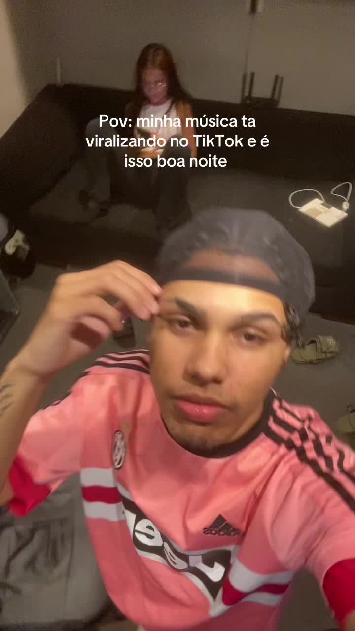 @MOREIR4