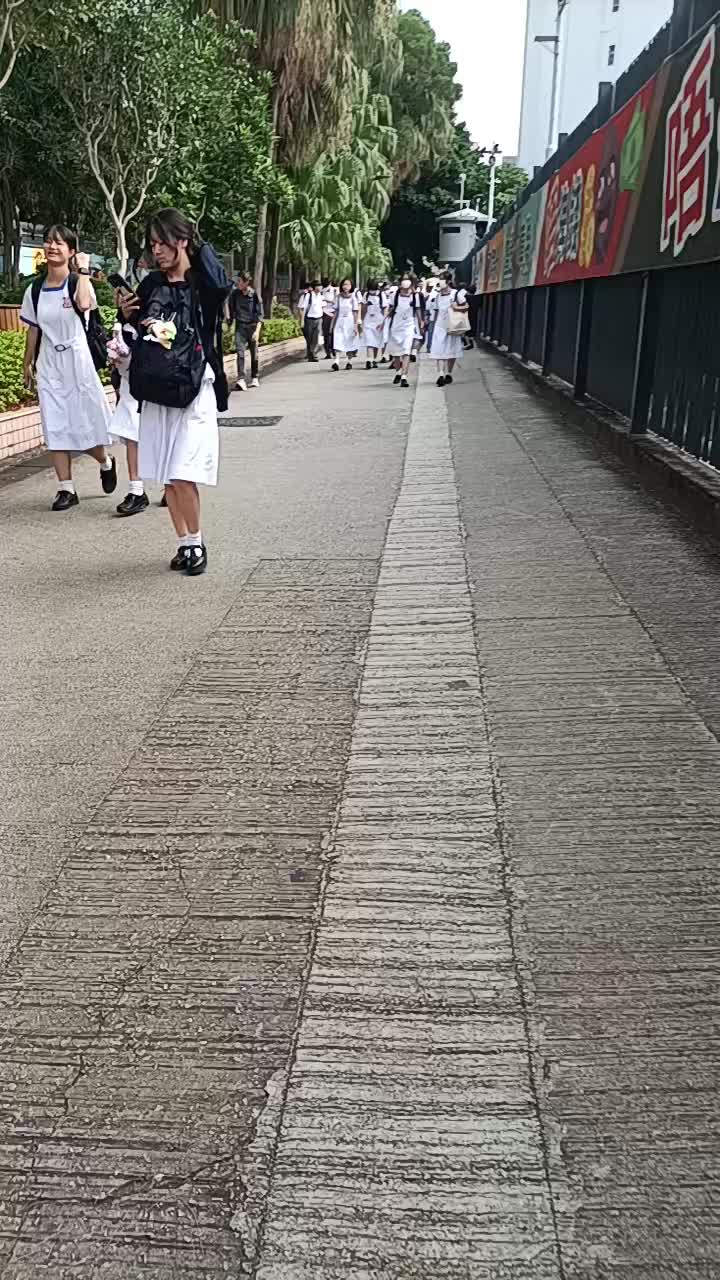 @𝗺𝗼𝗺𝘆 𝗴𝗲𝗺𝗼𝘆 𝗽𝗹𝗮𝘁 R