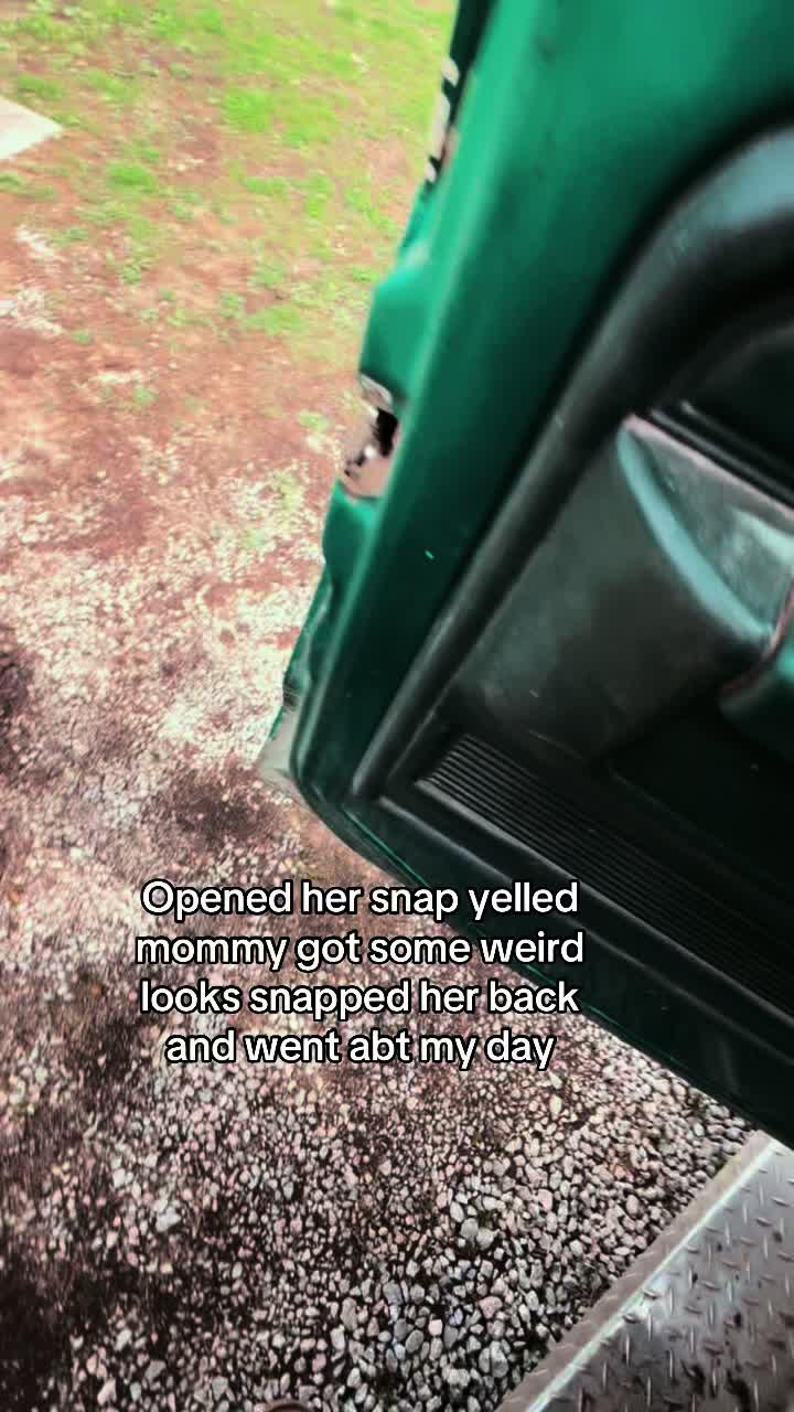 @𝓞𝔀𝓮𝓷 𝓞𝓬𝓱𝓼