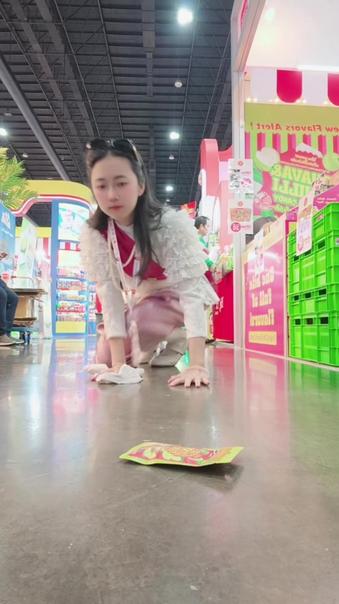@TaiThai ลูกอมผลไม้ไส้พริกเกลือ