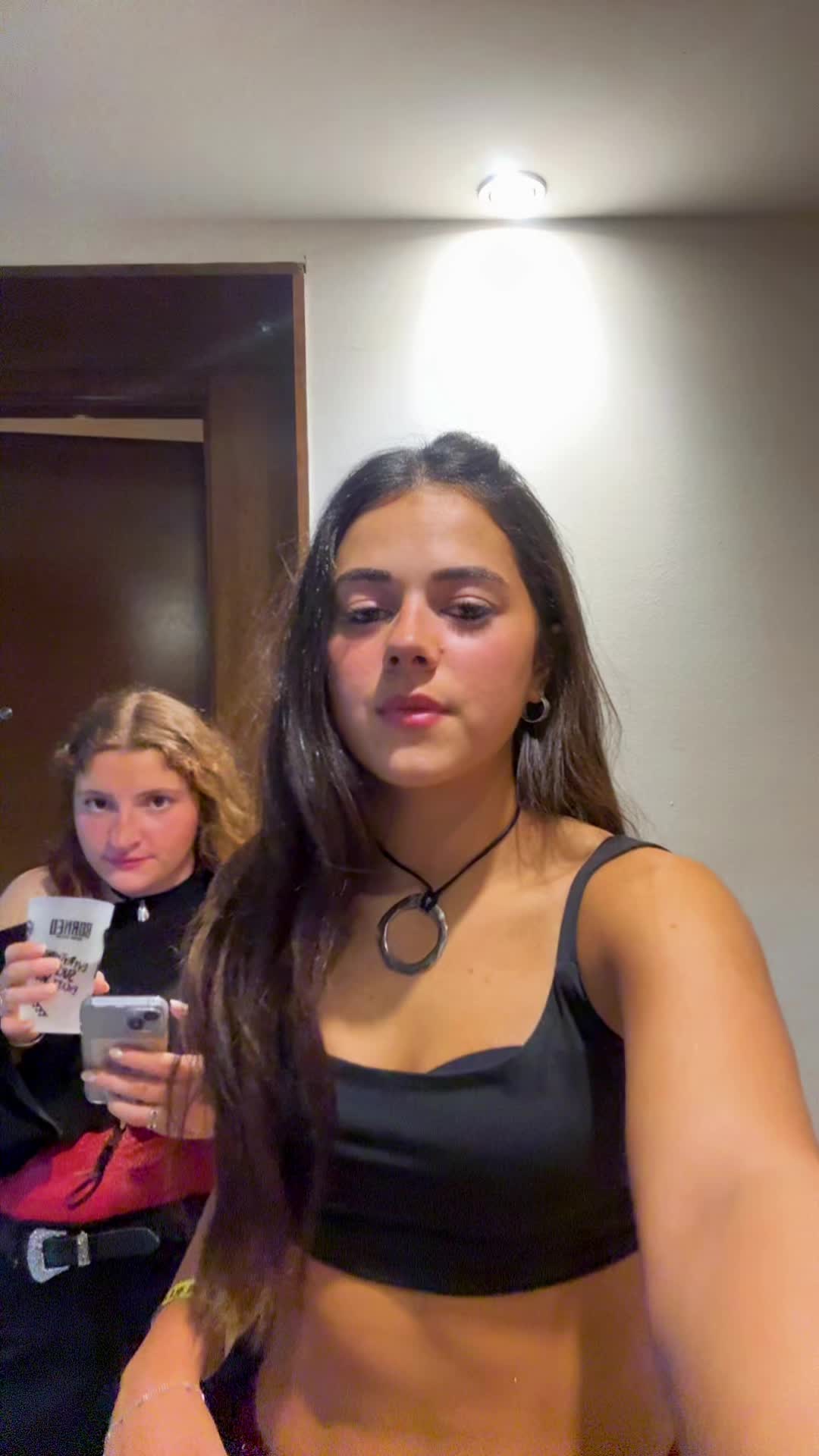@caarooolaa_