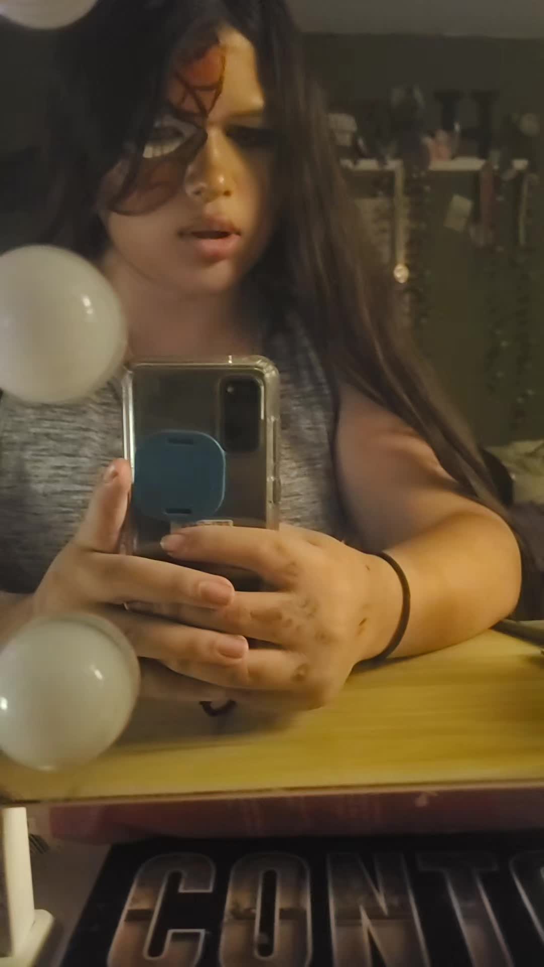 @kaineyrae