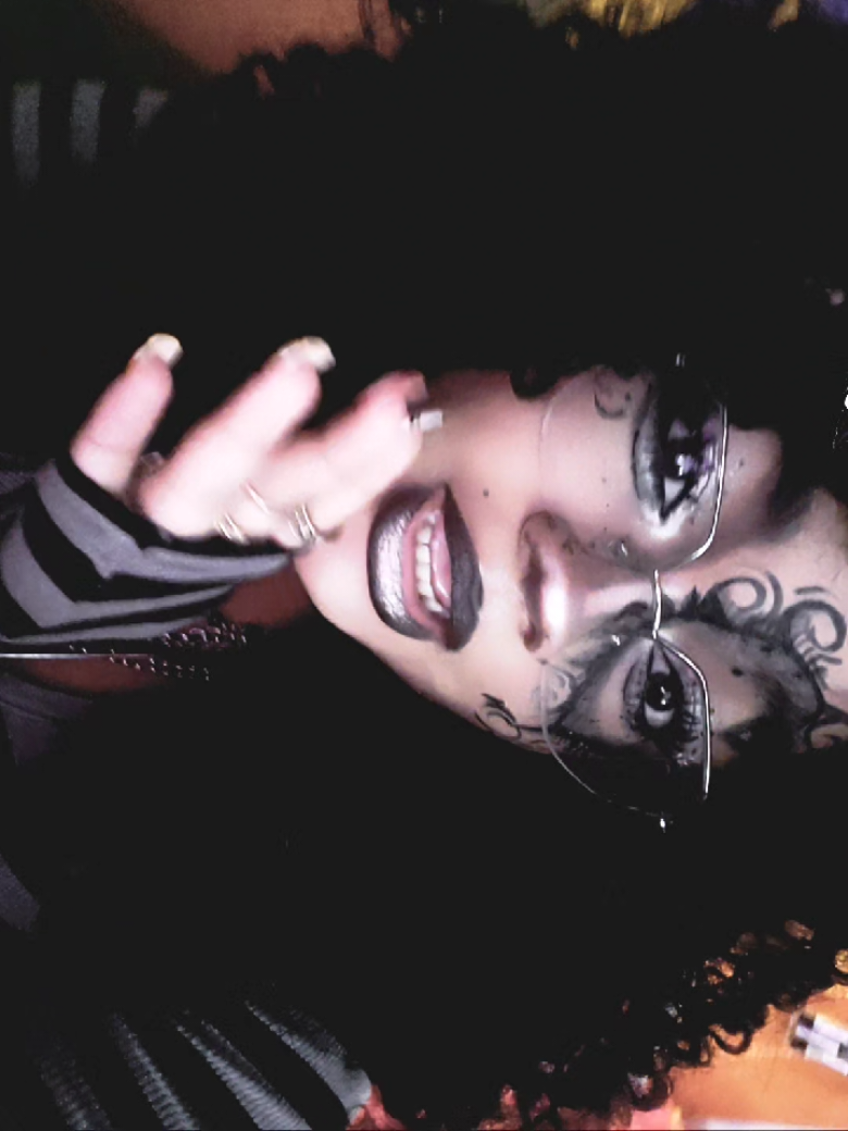 @☾𖦹𝙺𝚒𝚔𝚒♫☽