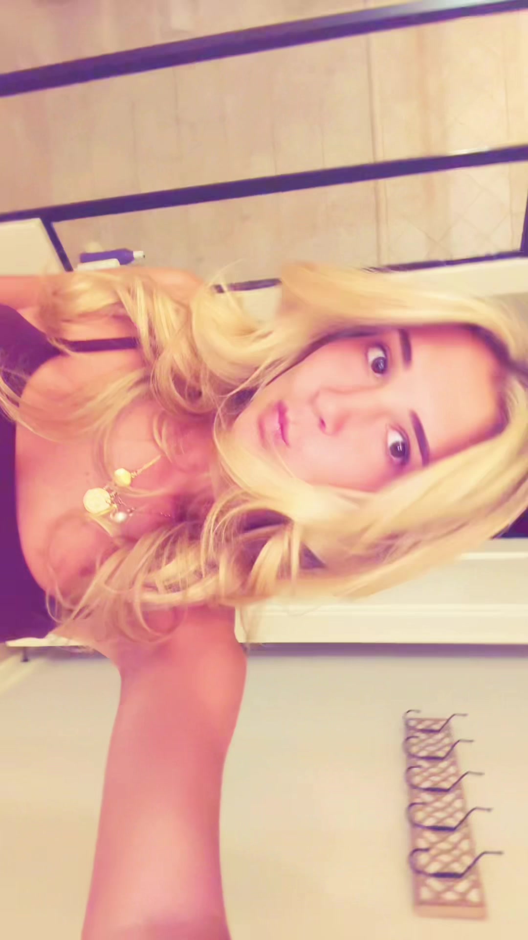 @mollycatherineb