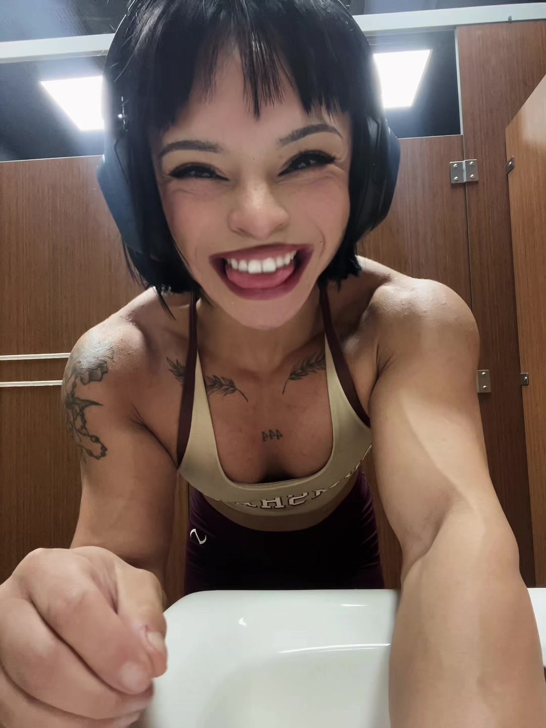@izzy | npc figure athlete