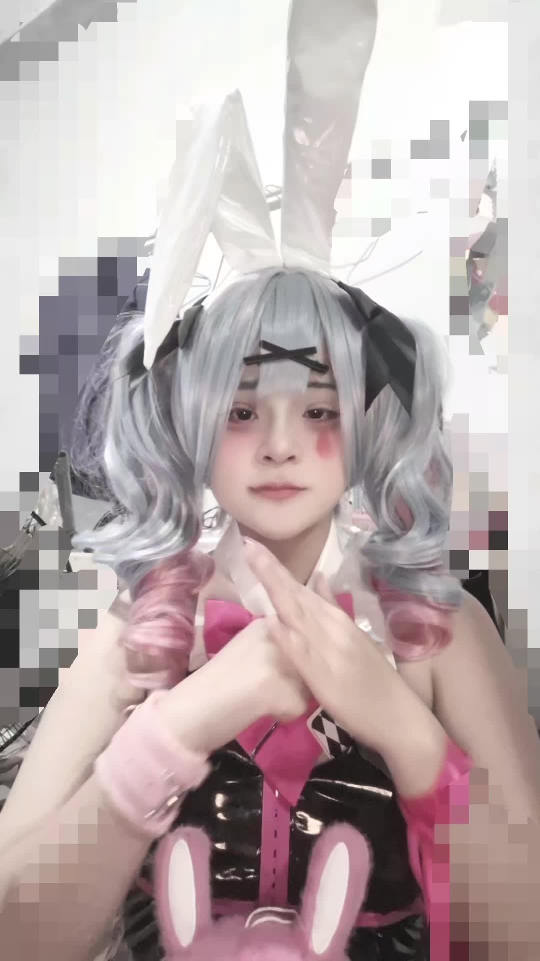 @^碳烤安妮.⸝⸝*