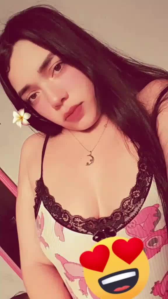 @nazarethflores.@01