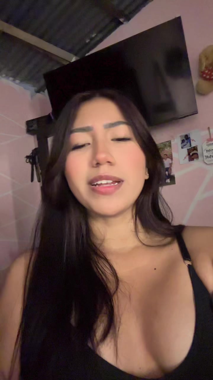 @Isabella:)