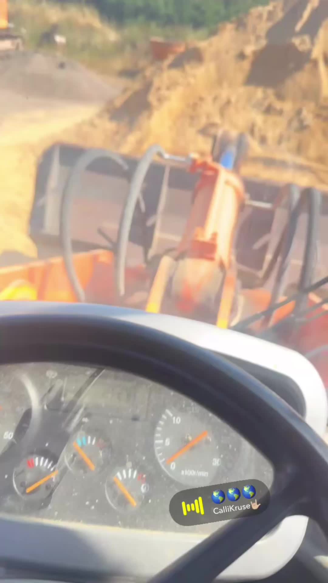 @Nicoderbaggerfahrer
