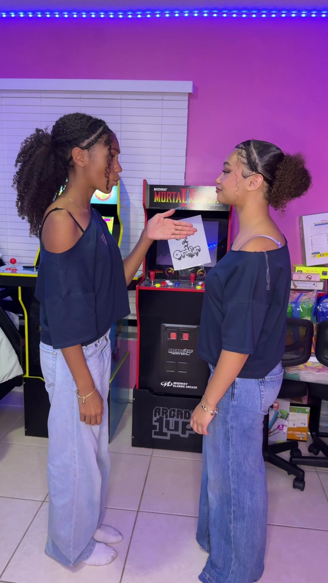 @DemDaddysGirls4