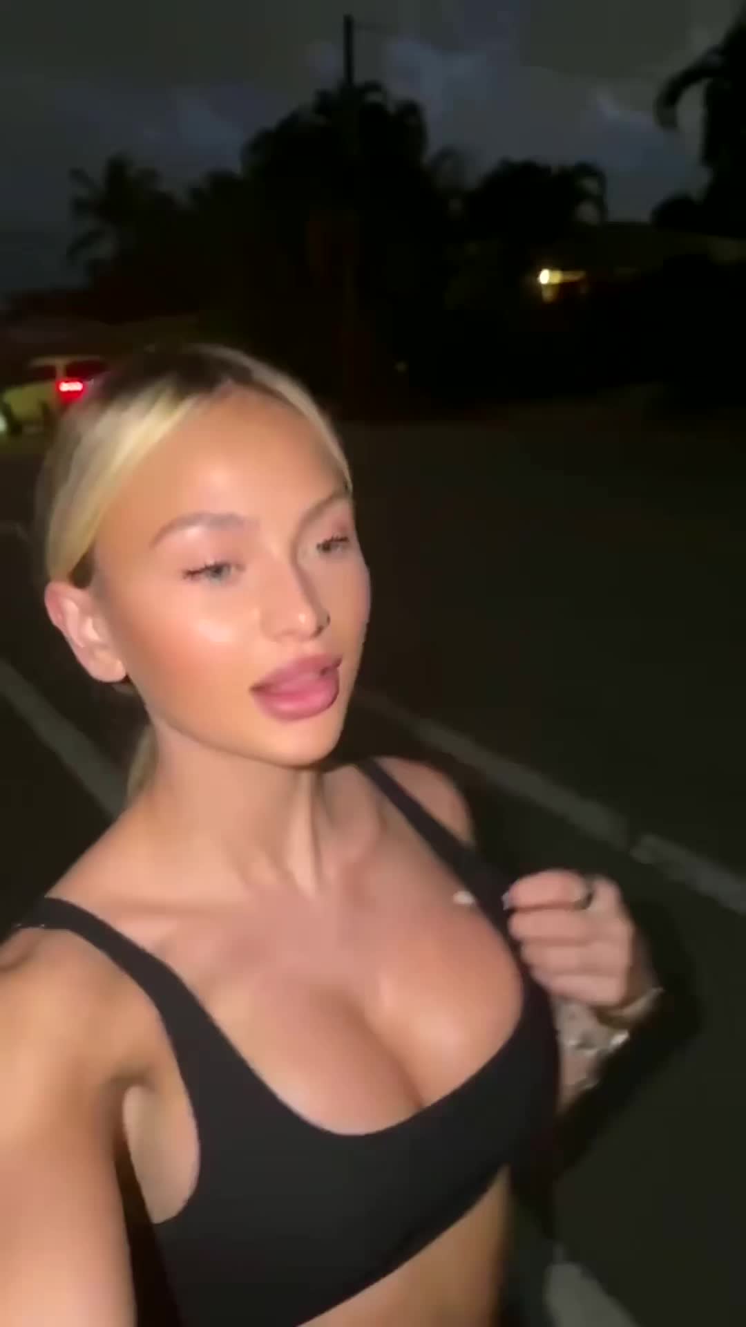 @malanioaklyn7