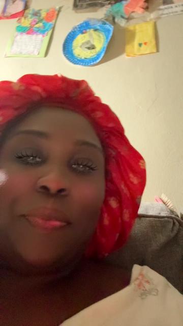 @Queenquana:Wig Influencer