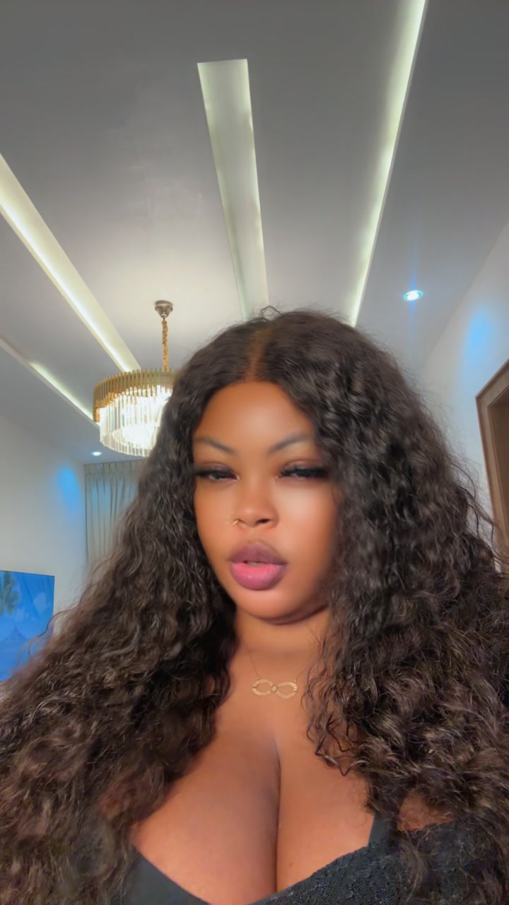 @Queen Funkiliciouz