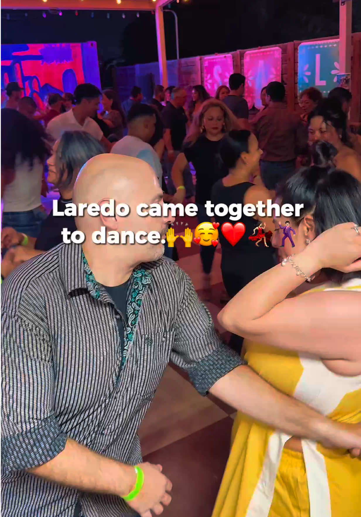 @Latinos Academia de Baile