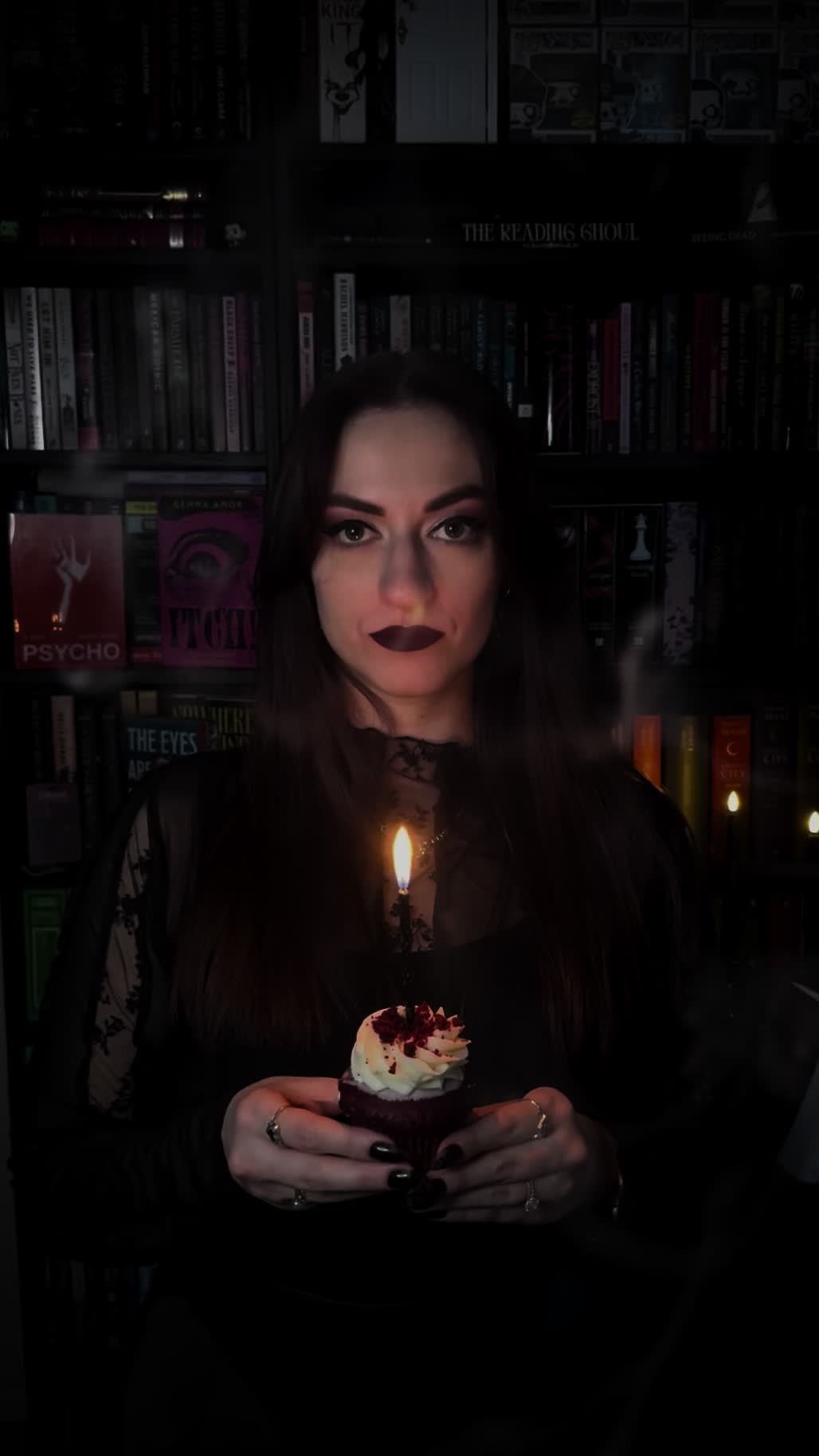 @thereadingghoul