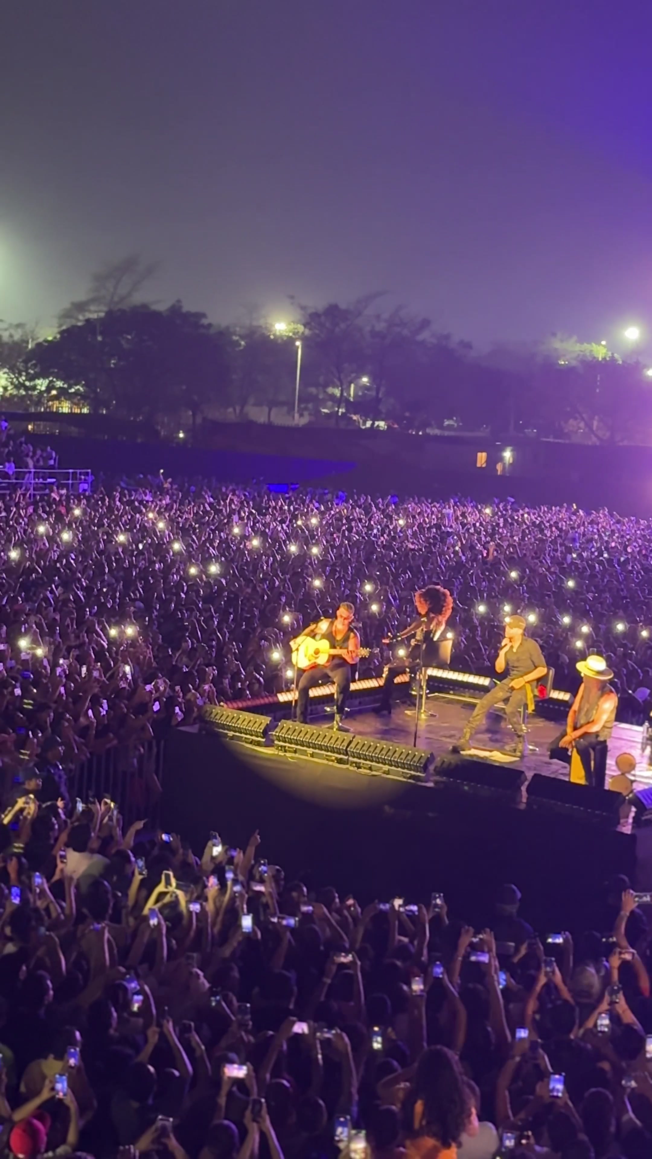 @Enrique Iglesias
