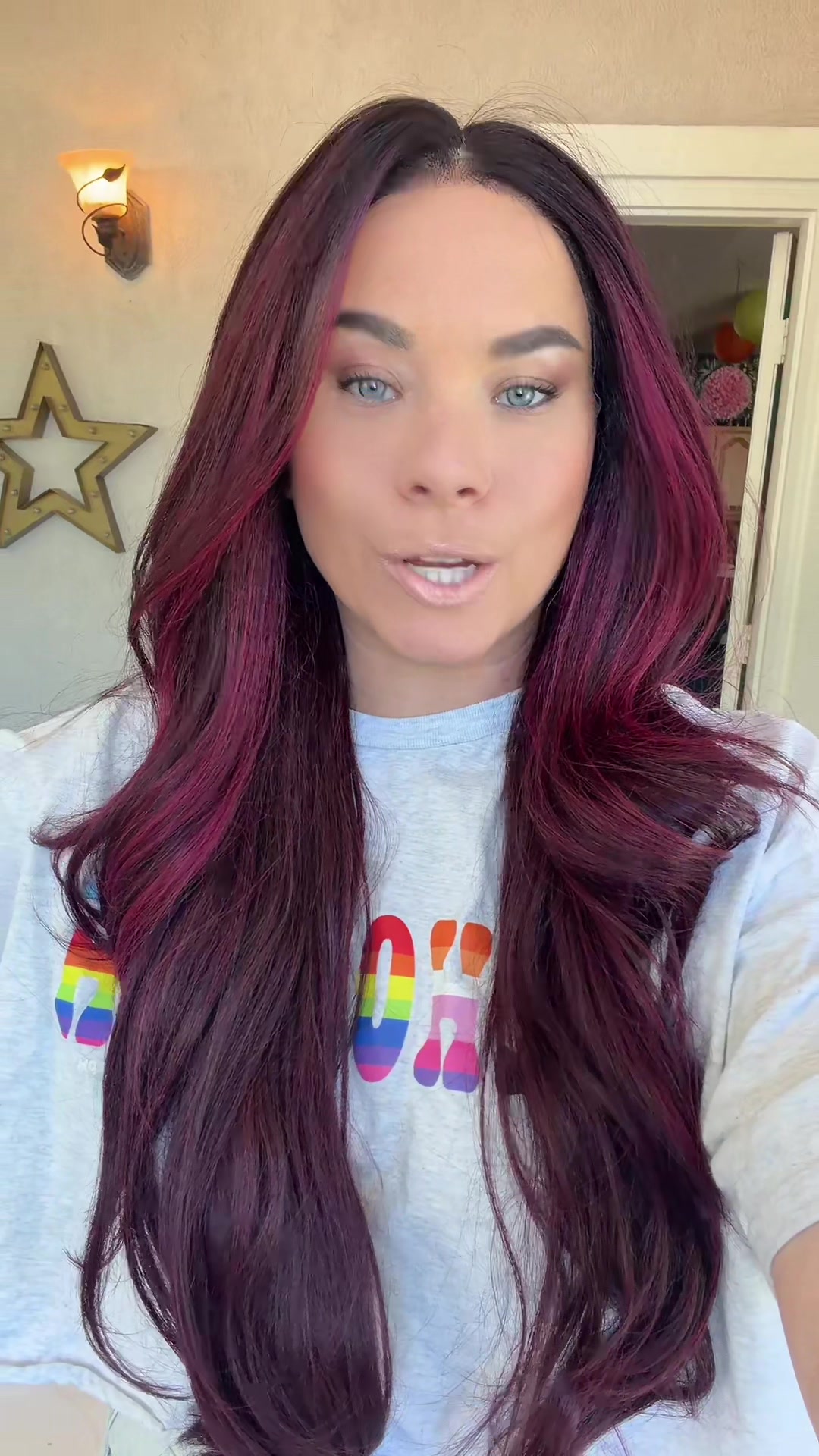 @Elizabeth Wears Wigs 🏳️&zwj;🌈