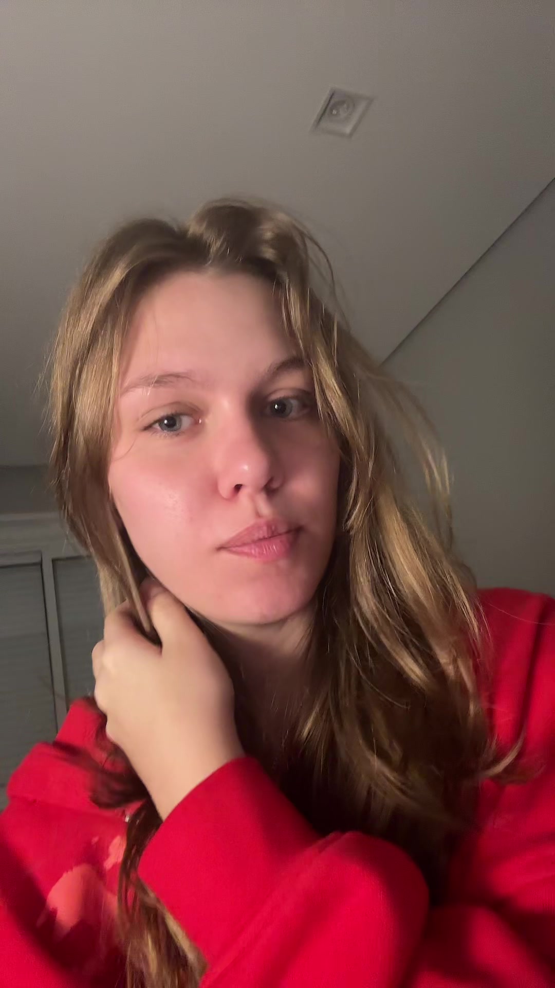 @isaforneckt