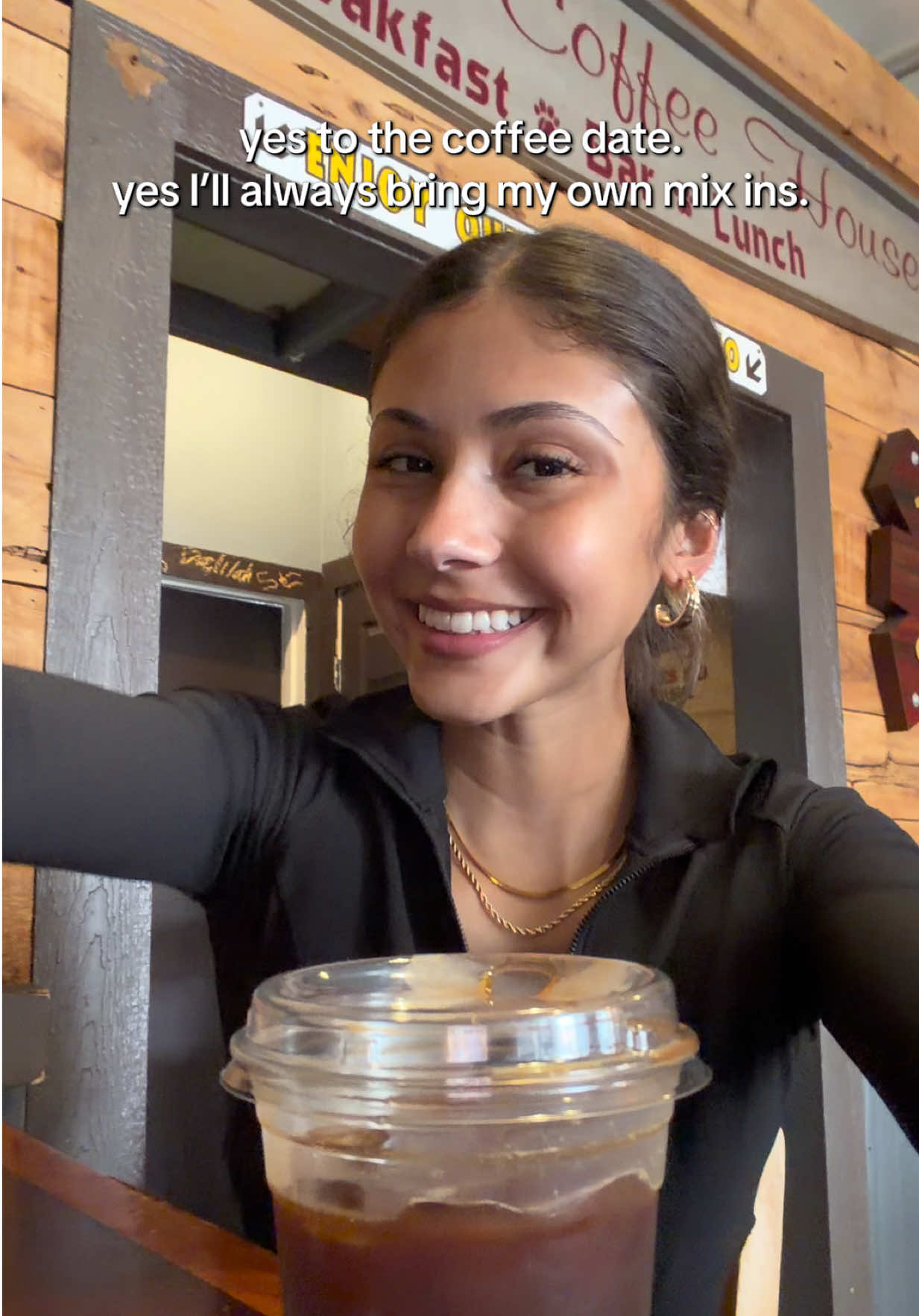 @aliyagibsonn