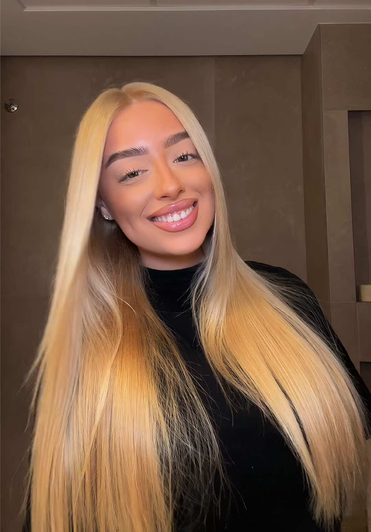 @Carolmtnz_