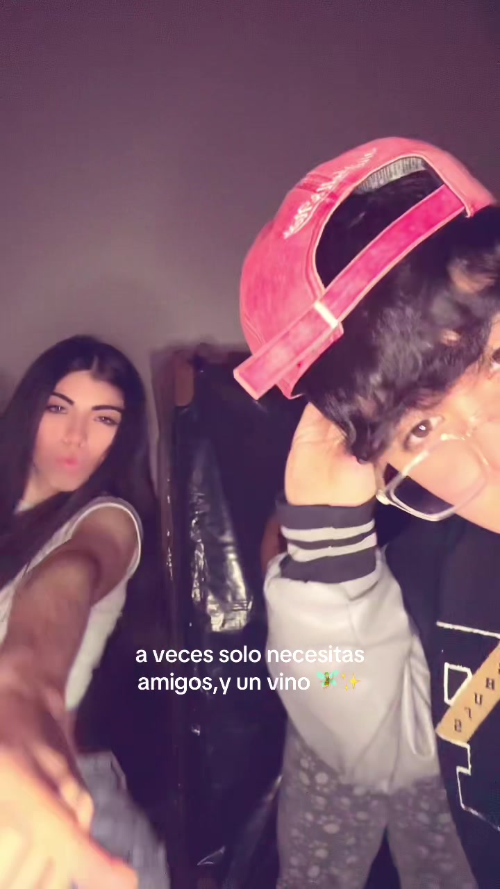 @Kiariii22_