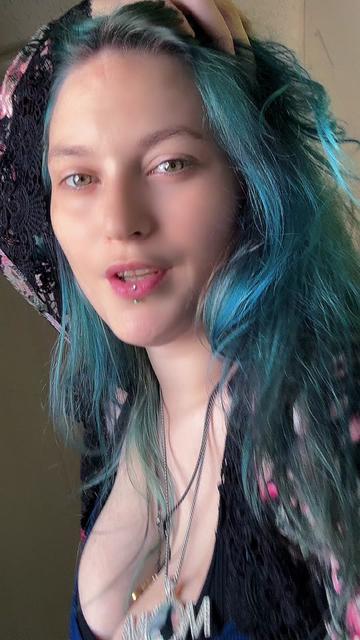 @𝕯𝖆𝖎𝖘𝖞&rsquo;𝖟 𝕯𝖚𝖓𝖌𝖊𝖔𝖓🐉