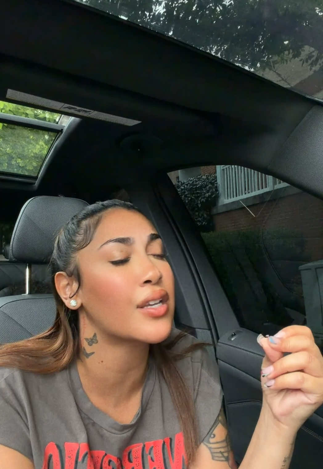 @Queen Naija