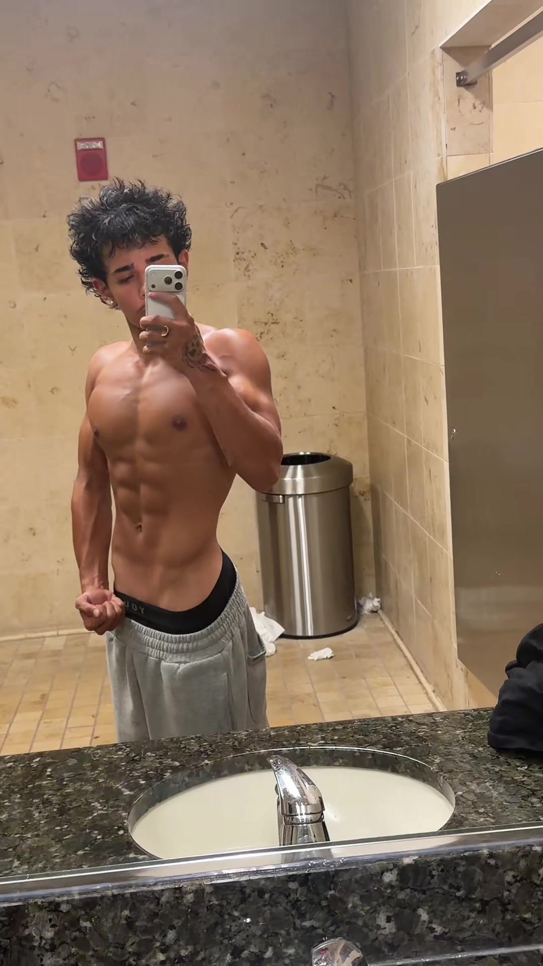 @Dizzzy