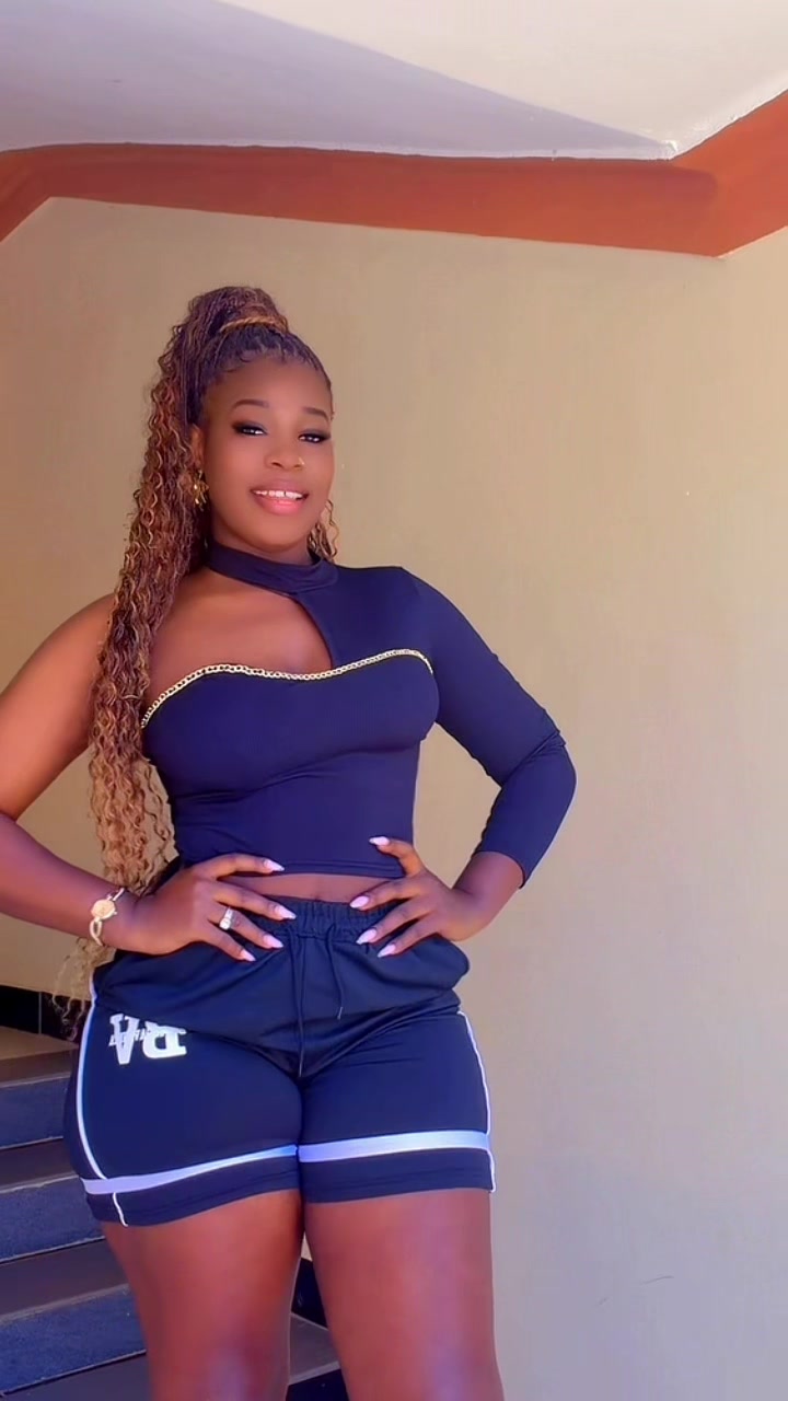 @mrs_wacyrah