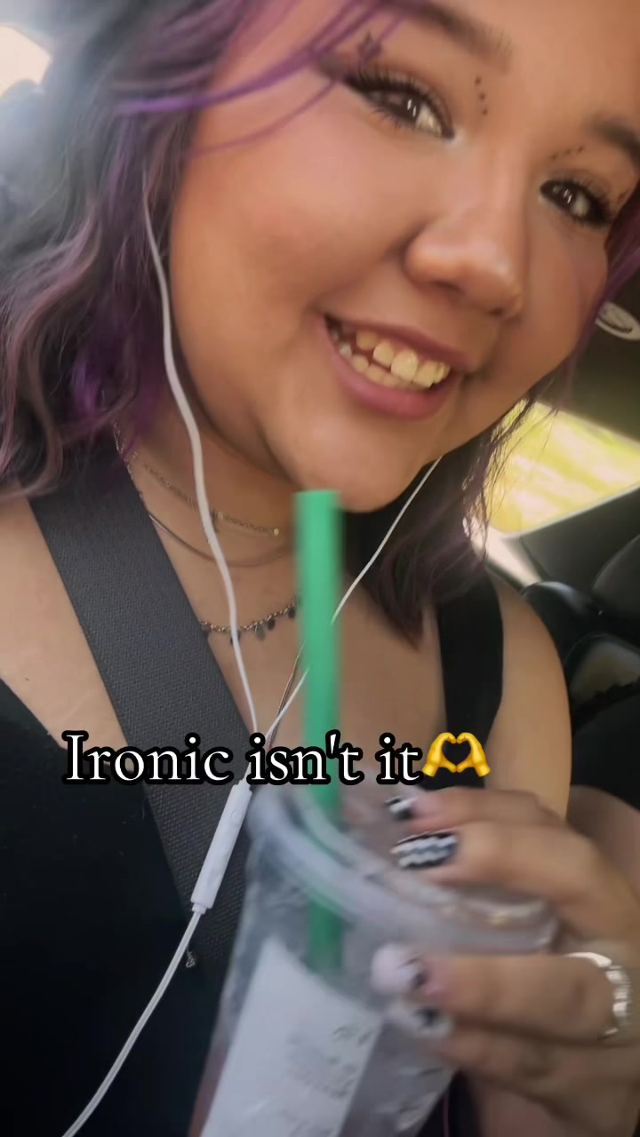 @_BellaRae