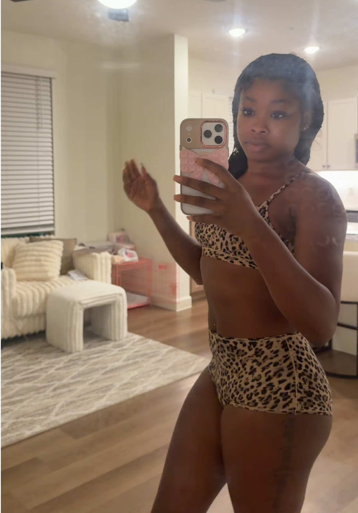 @tut .