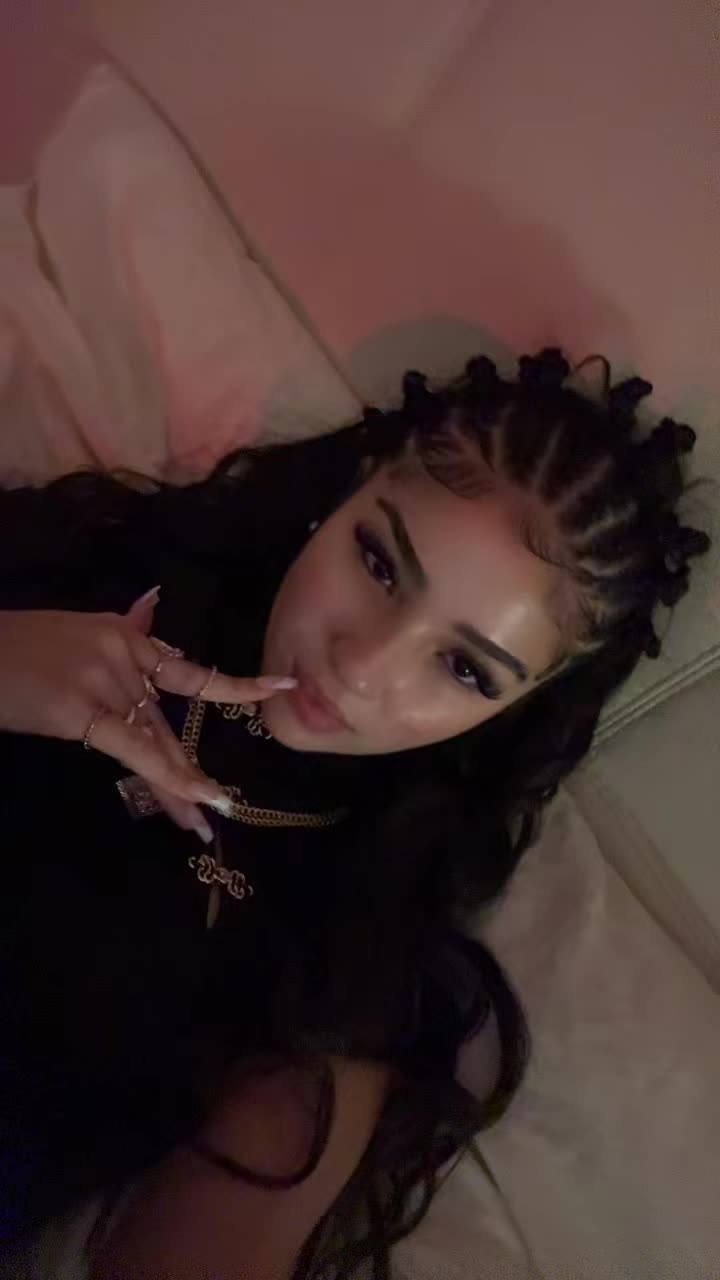 @rebeccadng