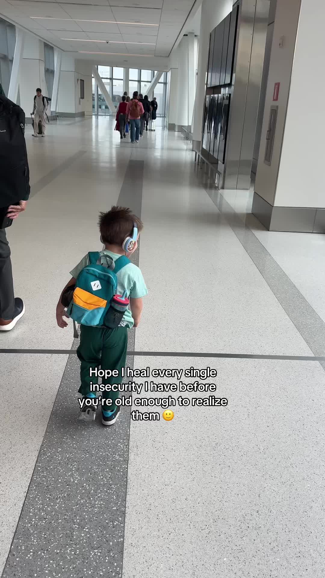 @niki&nicole