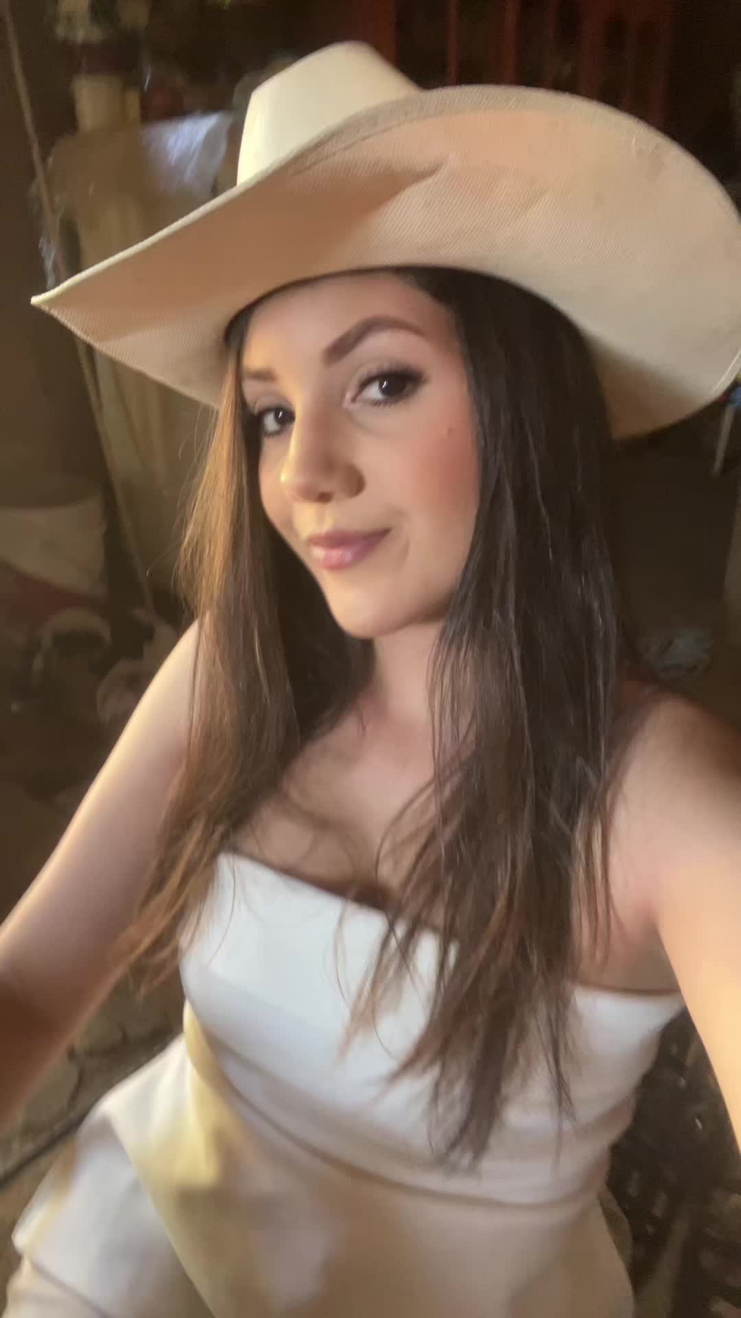 @Christy Vultao🐰