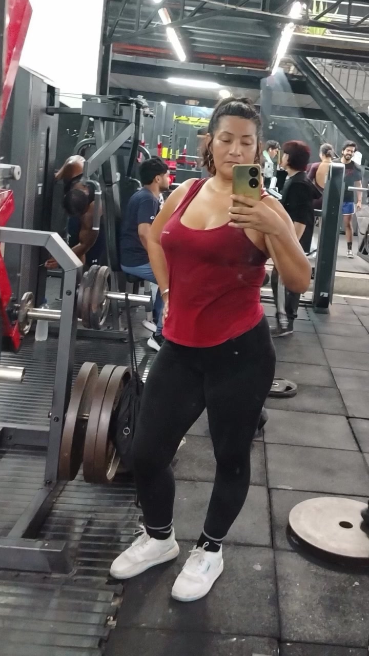 @Se&ntilde;orita emperatriz👑 💪🐱🐔✍️
