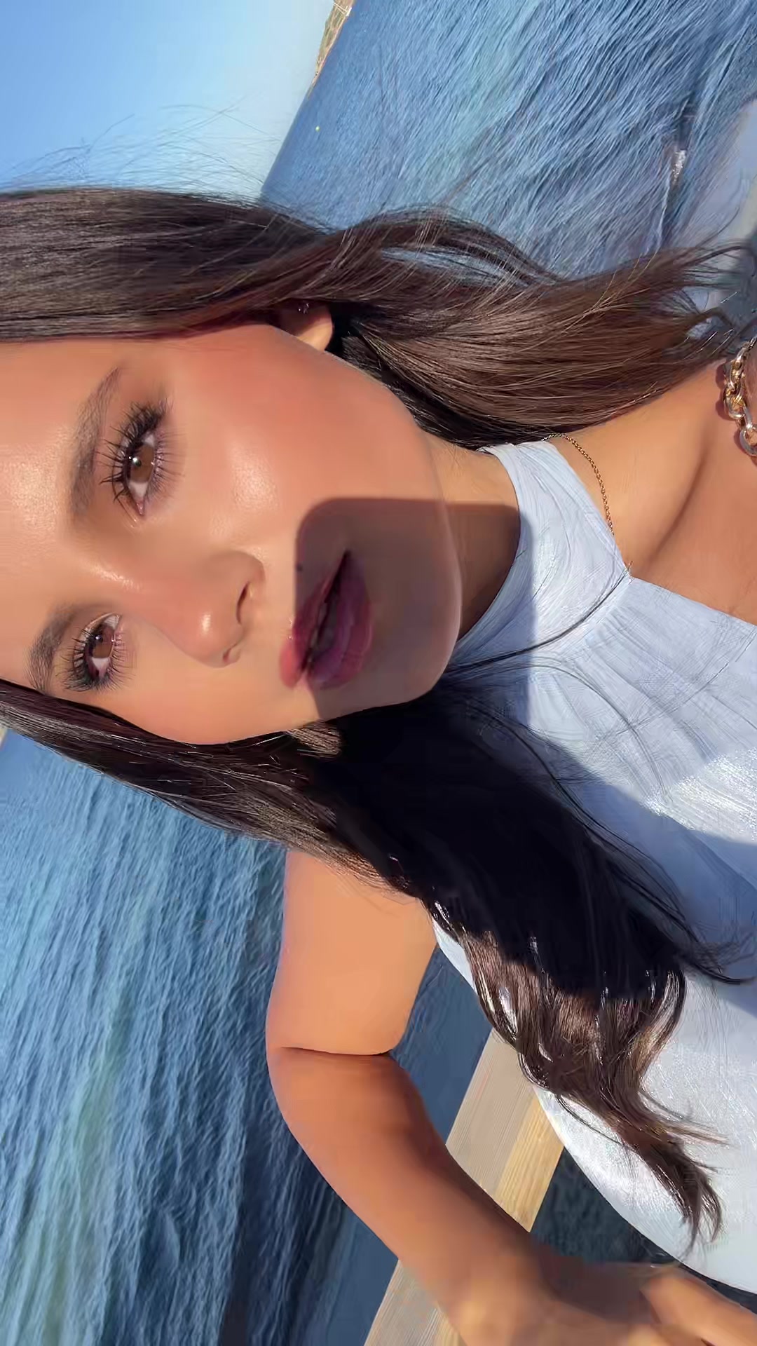 @Isabella