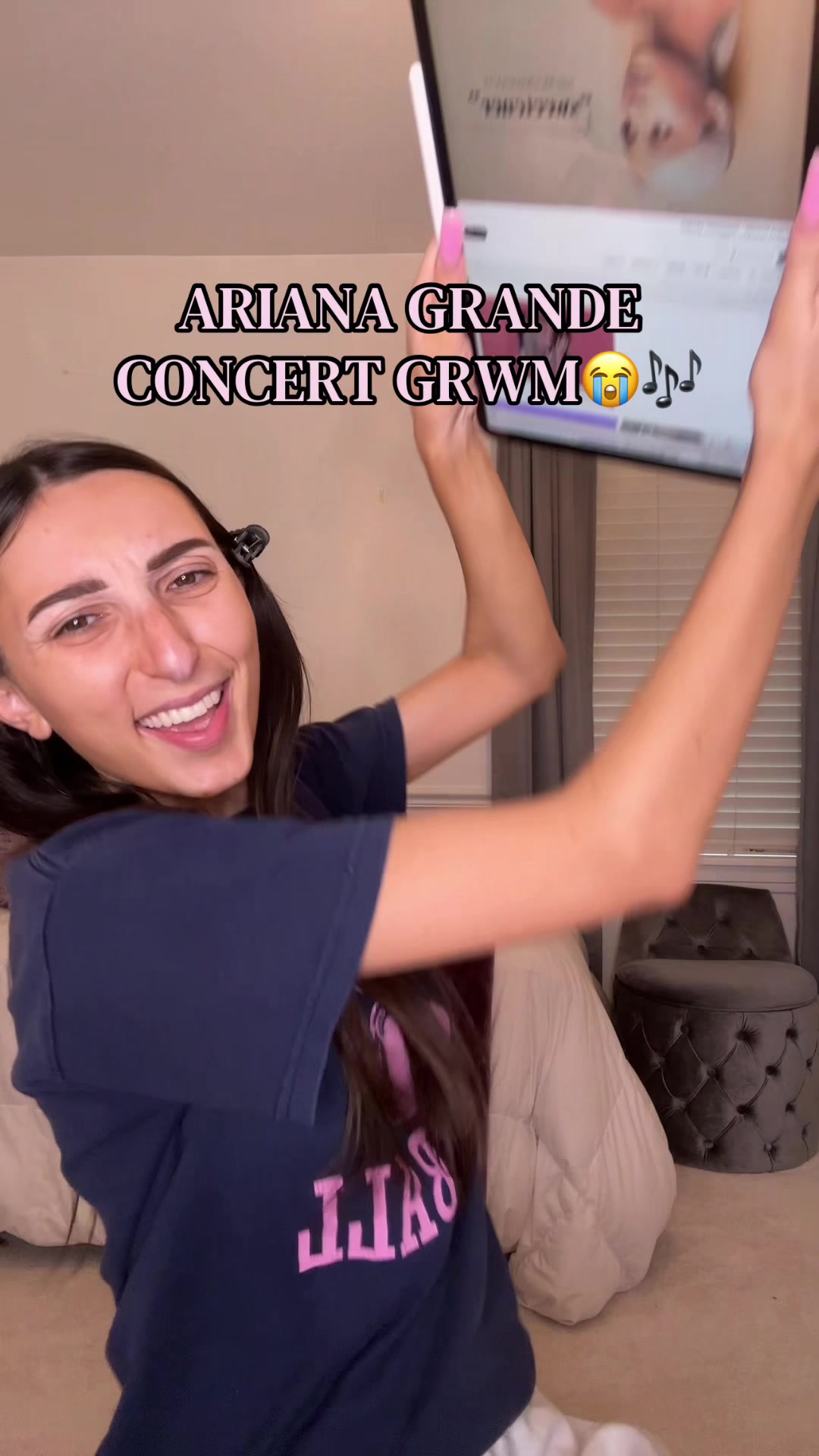 @ItsAlexisSimone