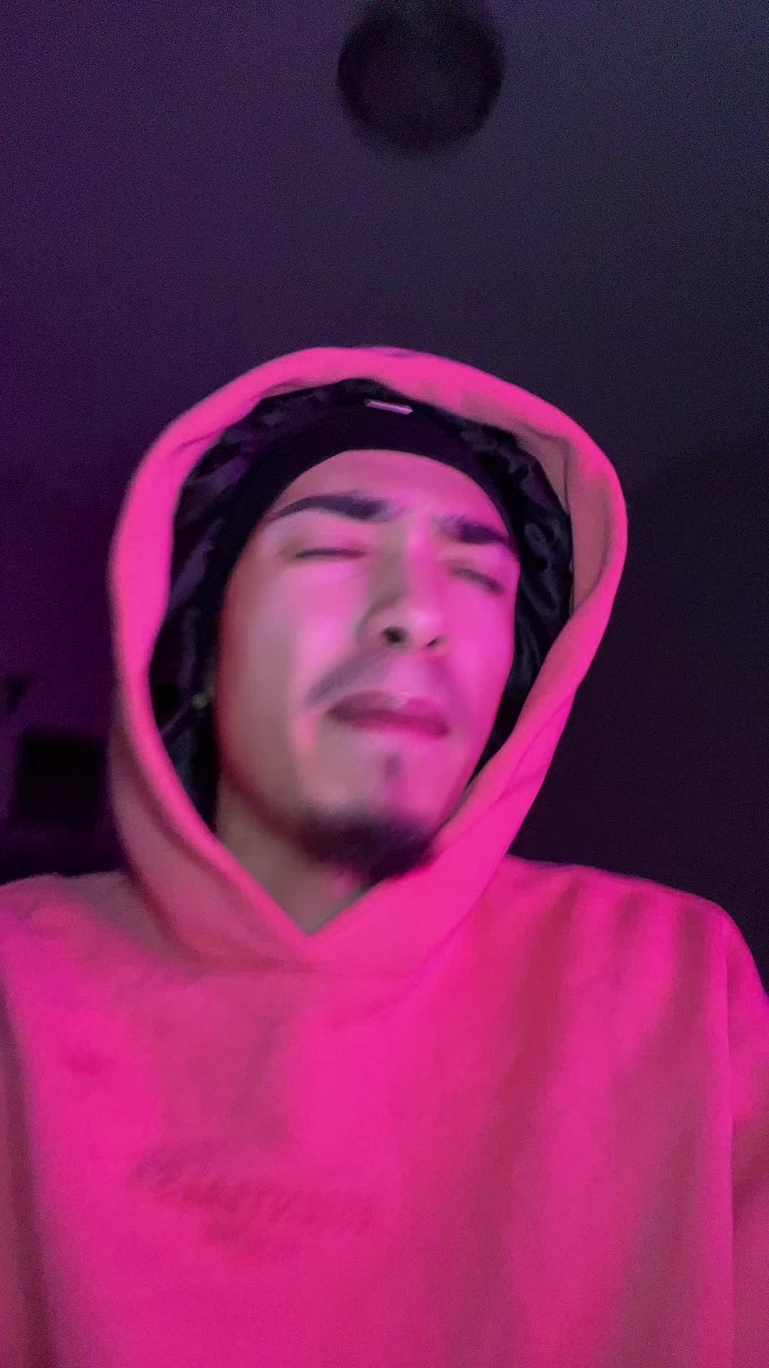 @￼