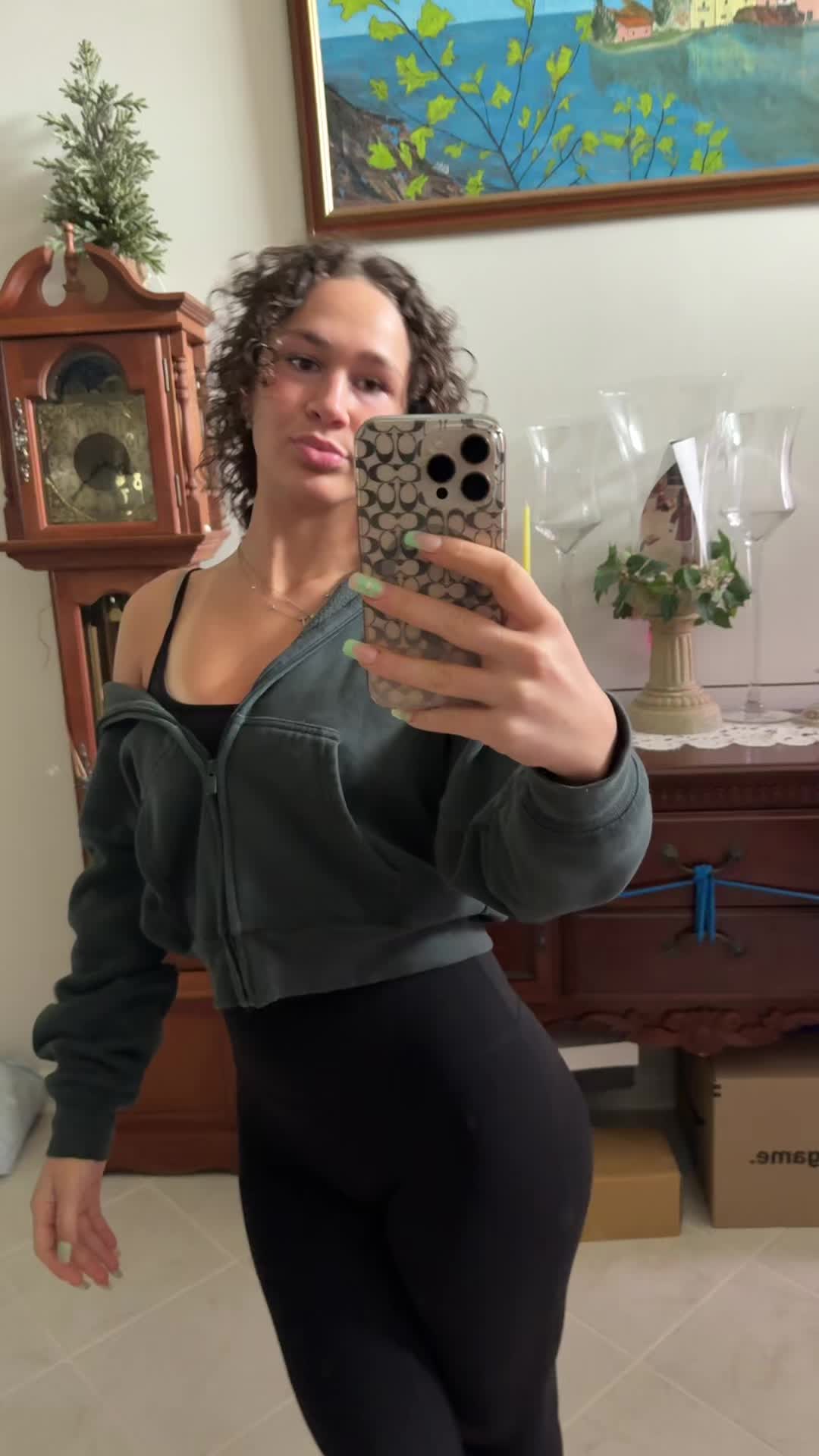 @bellasspams1017