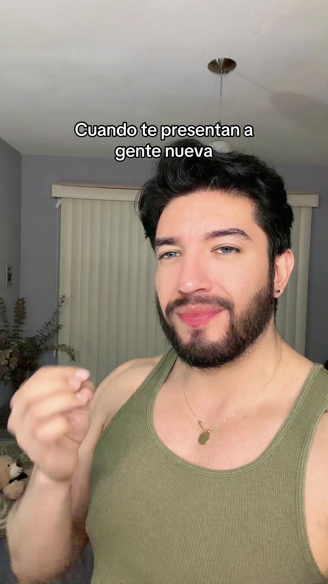 @crisvanz_